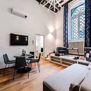  Apartment Dream Centro Porta Romana Italy